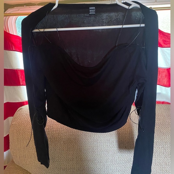 Cute Shein top! NEVER WORN! - Picture 1 of 2